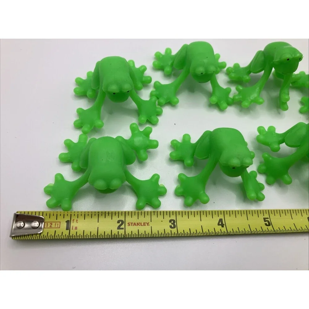12 Plastic Mini Toy Frog Figure Amphibian Birthday Party Goody Bag Pinata Favor